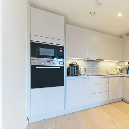 Image 5 - Cambium Apartments, 1 Beatrice Place, London, SW19 6BU, United Kingdom - Apartment for rent