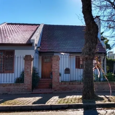 Buy this studio house on Alférez Alberto Sardi 134 in Partido de Esteban Echeverría, 1842 Monte Grande