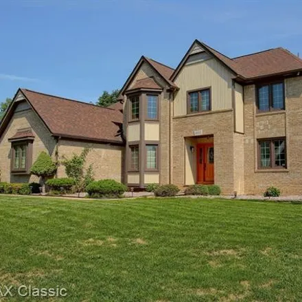 Image 2 - 14015 Strathmore Drive, Shelby Charter Township, MI 48315, USA - House for sale