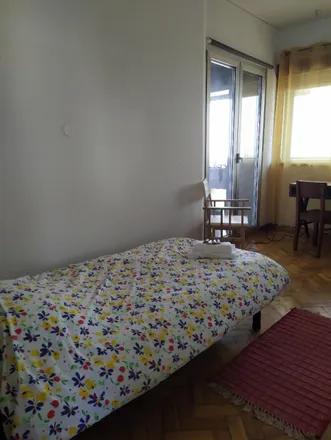 Rent this 7 bed room on Rua de Gonçalo Cristóvão in 4000-265 Porto, Portugal