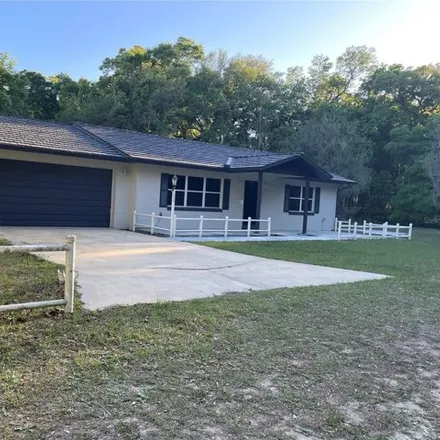 Buy this 2 bed house on 20402 Gadwall Road in Lake County, FL 32702