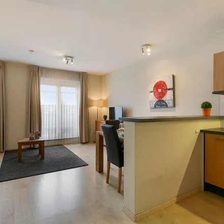 Rent this 2 bed apartment on Avenue de Roodebeek - Roodebeeklaan 76 in 1030 Schaerbeek - Schaarbeek, Belgium