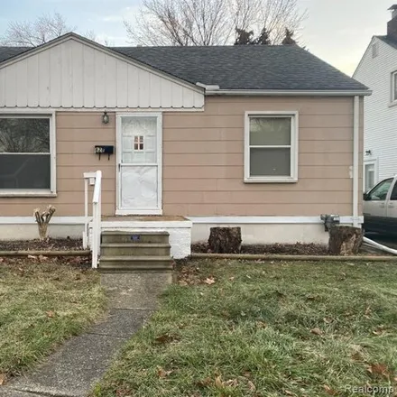 Rent this 2 bed house on 828 E Hayes Ave in Hazel Park, Michigan