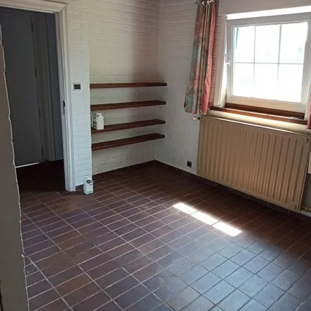 Rent this 4 bed apartment on Rue Léon Polart 1 in 7070 Mignault, Belgium