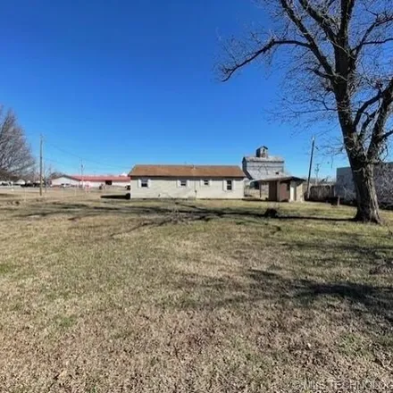 Image 4 - West Railroad Street, Chouteau, Mayes County, OK 74337, USA - House for sale