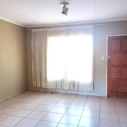 Image 4 - Maple Road, Chantelle, Akasia, 0118, South Africa - Apartment for rent