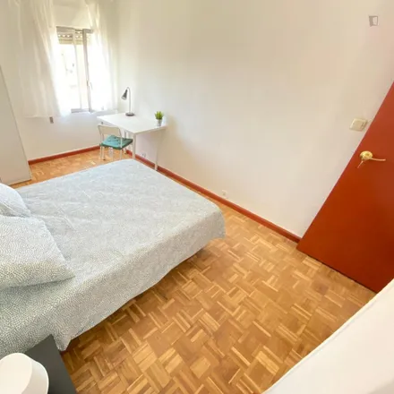 Rent this 4 bed room on Madrid in Calle de Rogelio Folgueras, 6