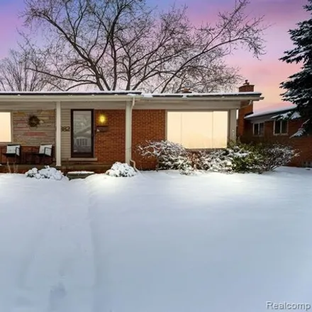 Buy this 3 bed house on 5406 Casmere Avenue in Warren, MI 48092