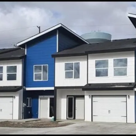 Buy this 15 bed townhouse on 12420 East Broadway Avenue in Spokane Valley, WA 99216