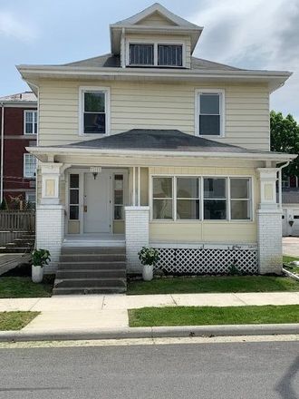 Rent this 3 bed house on 205 West Benton Street in Wapakoneta, OH 45895