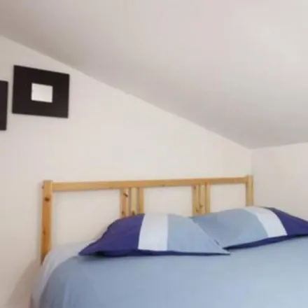 Rent this 3 bed apartment on Plataforma.Digital in Rua Santo Ildefonso, 4000-472 Porto