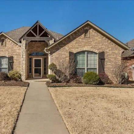 Rent this 3 bed house on 1011 Southwest 42nd Street in Moore, OK 73160