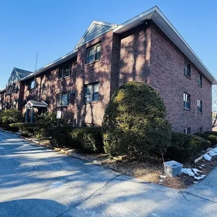 Buy this 1 bed condo on 24;32 Spencer Road in Boxborough, MA 01719