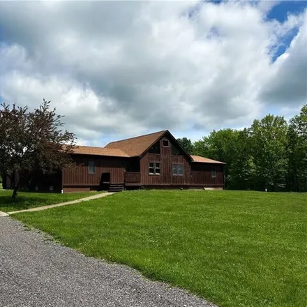 Buy this 4 bed house on 5280 Herner County Line Rd in Southington, Ohio