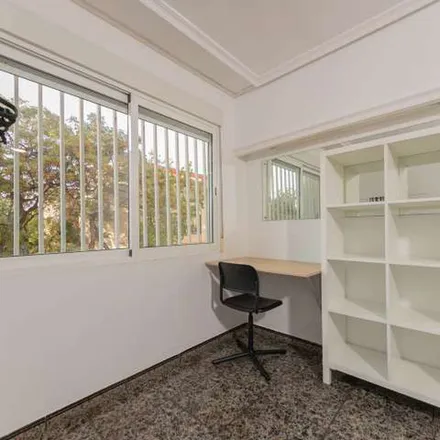 Rent this 4 bed apartment on Poliesportiu Verge del Carme - Beteró in Carrer de l'Actor Mauri, 1