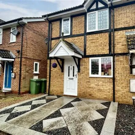 Buy this 3 bed house on Radcliffe Way in Binfield, RG42 1FR