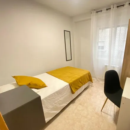 Rent this 5 bed room on Madrid in Calle Pintor Velázquez, 2