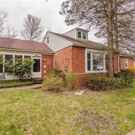Image 3 - 3510 Harvey Road, Cleveland Heights, OH 44118, USA - House for sale