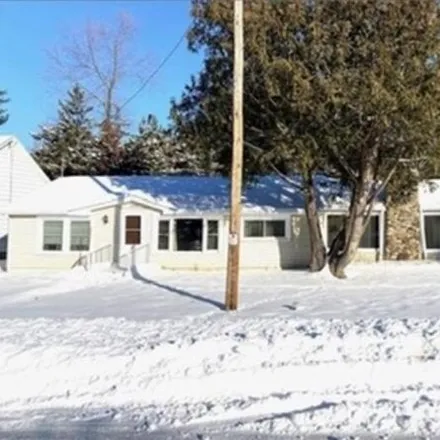 Buy this 2 bed house on 1016 Lulu Avenue in Crivitz, Marinette County