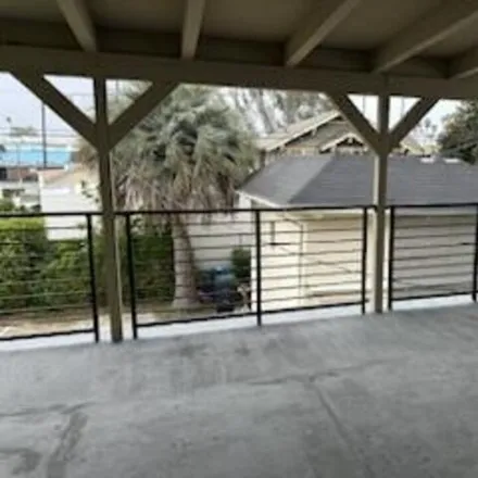 Image 2 - 1726 Crenshaw Blvd, Los Angeles, California, 90019 - House for rent