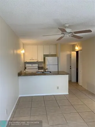 Image 3 - unnamed road, Coral Springs, FL 33065, USA - Condo for sale