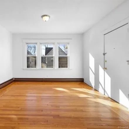 Image 2 - Ella T. Grasso Boulevard, New Haven, CT 06511, USA - House for rent