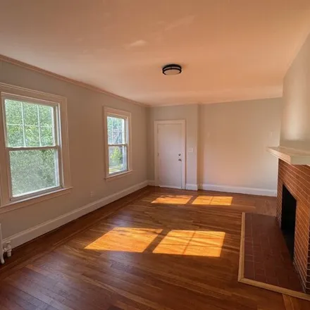 Image 9 - 1253 Forest Rd Apt 2, New Haven, Connecticut, 06515 - Apartment for rent