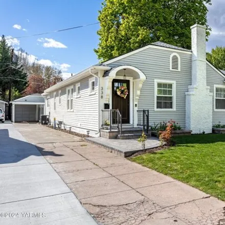 Buy this 3 bed house on 336 North 23rd Avenue in Yakima, WA 98902