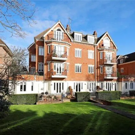 Image 9 - Wimbledon Hill Road, London, SW19 7DG, United Kingdom - Apartment for sale