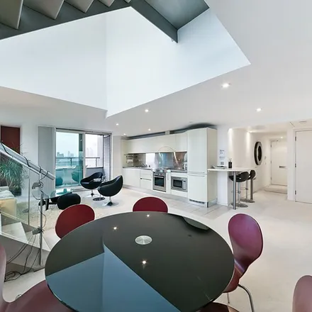 Rent this 3 bed apartment on Perspective Building in 100 Westminster Bridge Road, London