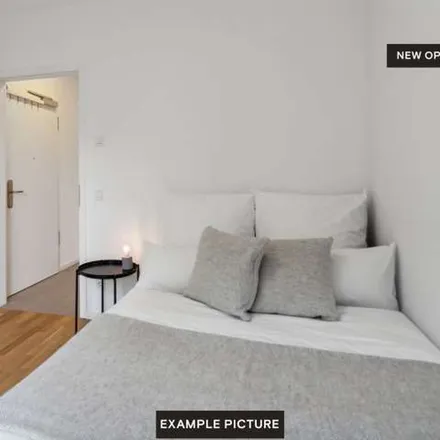Rent this 4 bed apartment on Simmelstraße 20 in 13409 Berlin, Germany