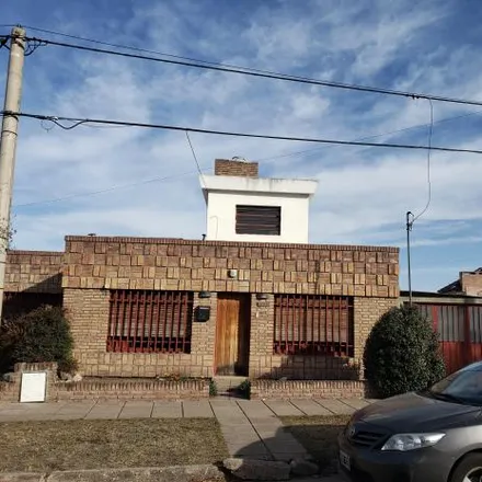 Buy this 3 bed house on Bazán Pedraza 3179 in Altos de Villa Cabrera, Cordoba