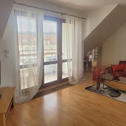 Image 6 - Rejskova 948/5, 120 00 Prague, Czechia - Apartment for rent
