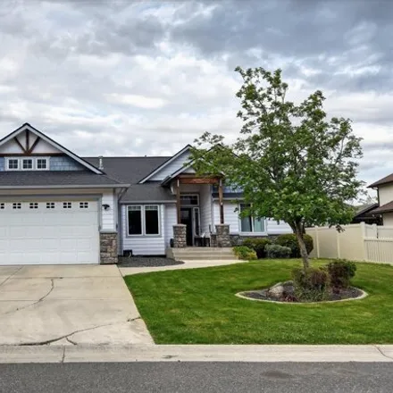 Buy this 6 bed house on 9174 North Dusk Court in Spokane County, WA 99208