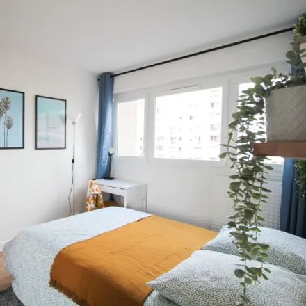 Rent this 1 bed room on 18 Rue d'Alsace in 92300 Levallois-Perret, France