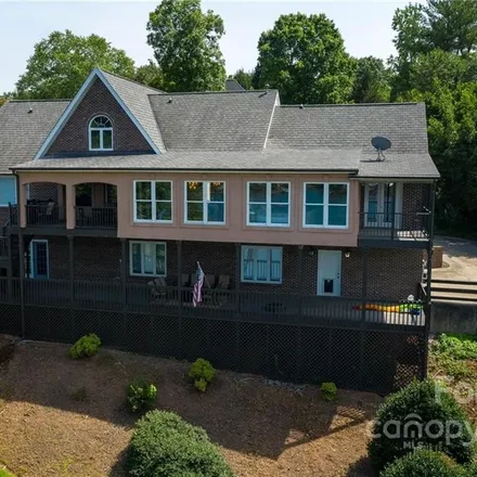 Buy this 5 bed house on 470 44th Avenue Drive Northwest in Hickory, NC 28601
