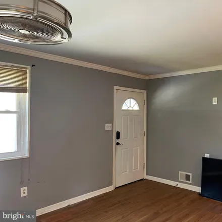 Image 5 - 2304 Wintergreen Avenue, District Heights, Prince George's County, MD 20747, USA - House for sale