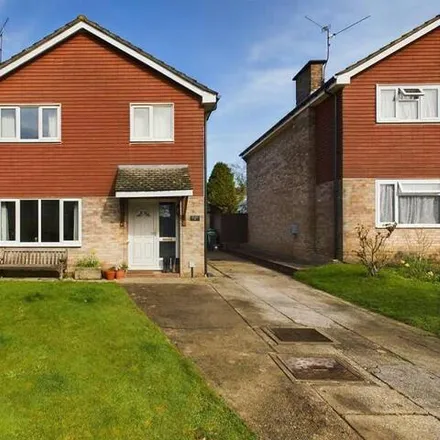 Buy this 4 bed house on Bryn Glas in Cardiff, CF14 9AA