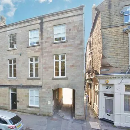 Image 1 - Harrogate Register Office, 31 Park Parade, Harrogate, HG1 5AG, United Kingdom - Room for rent