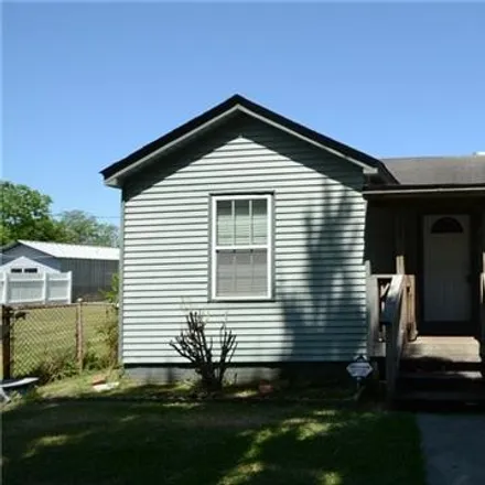 Buy this 3 bed house on 46 West Chalmette Circle in Chalmette Vista, Chalmette