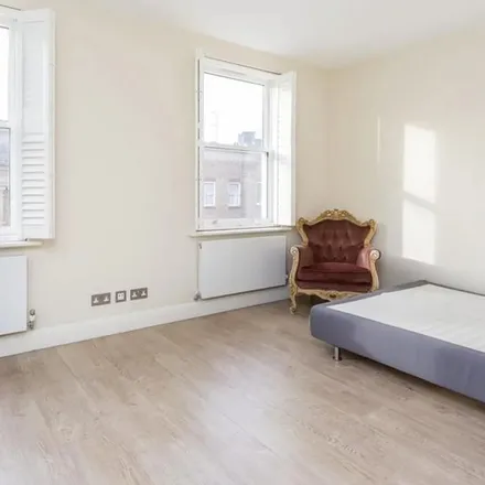 Image 3 - Grafton Road, London, NW5 3EJ, United Kingdom - Townhouse for rent