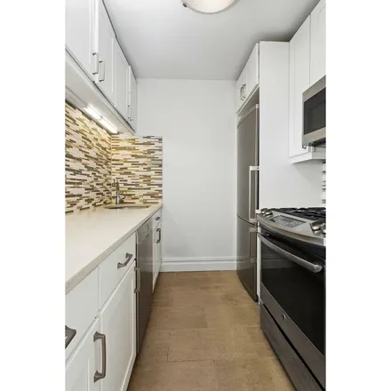 Rent this 1 bed apartment on 377 Rector Place in New York, NY 10280