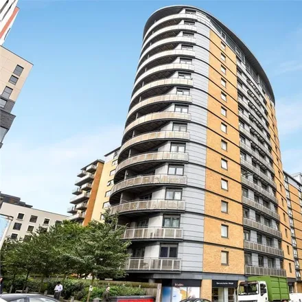 Rent this 2 bed apartment on unnamed road in London, W3 6BW