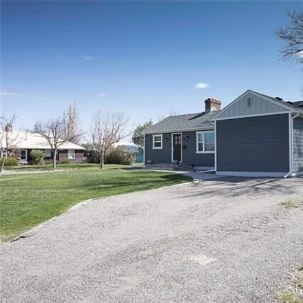 Image 2 - 480 8th Street West, Hardin, MT 59034, USA - House for sale