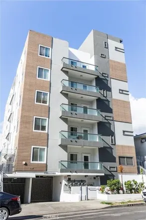 Rent this 3 bed apartment on 721 South Manhattan Place in Los Angeles, CA 90005