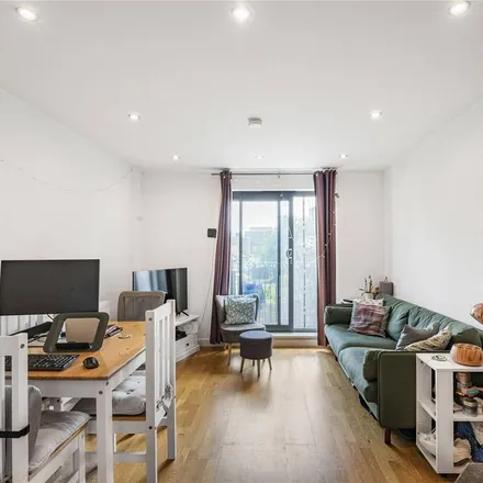 Rent this 2 bed apartment on 86 Morning Lane in London, E9 6PB