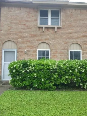 Rent this 2 bed house on 73 San Jacinto Drive in Galveston, TX 77550