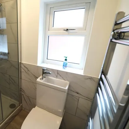 Image 7 - Stanley Road, London, N15 3HB, United Kingdom - House for rent