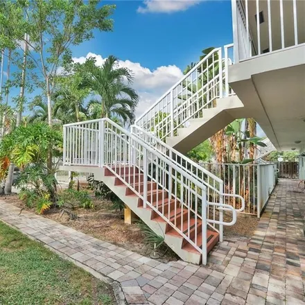 Image 3 - 1424 Holly Heights Drive, Fort Lauderdale, FL 33304, USA - Condo for sale