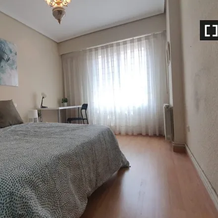 Rent this 5 bed room on Prime Time in Carrer del Mestre Sosa, 46007 Valencia